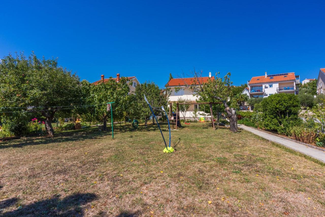 Apartments Star By The Sea Čižići Exteriör bild